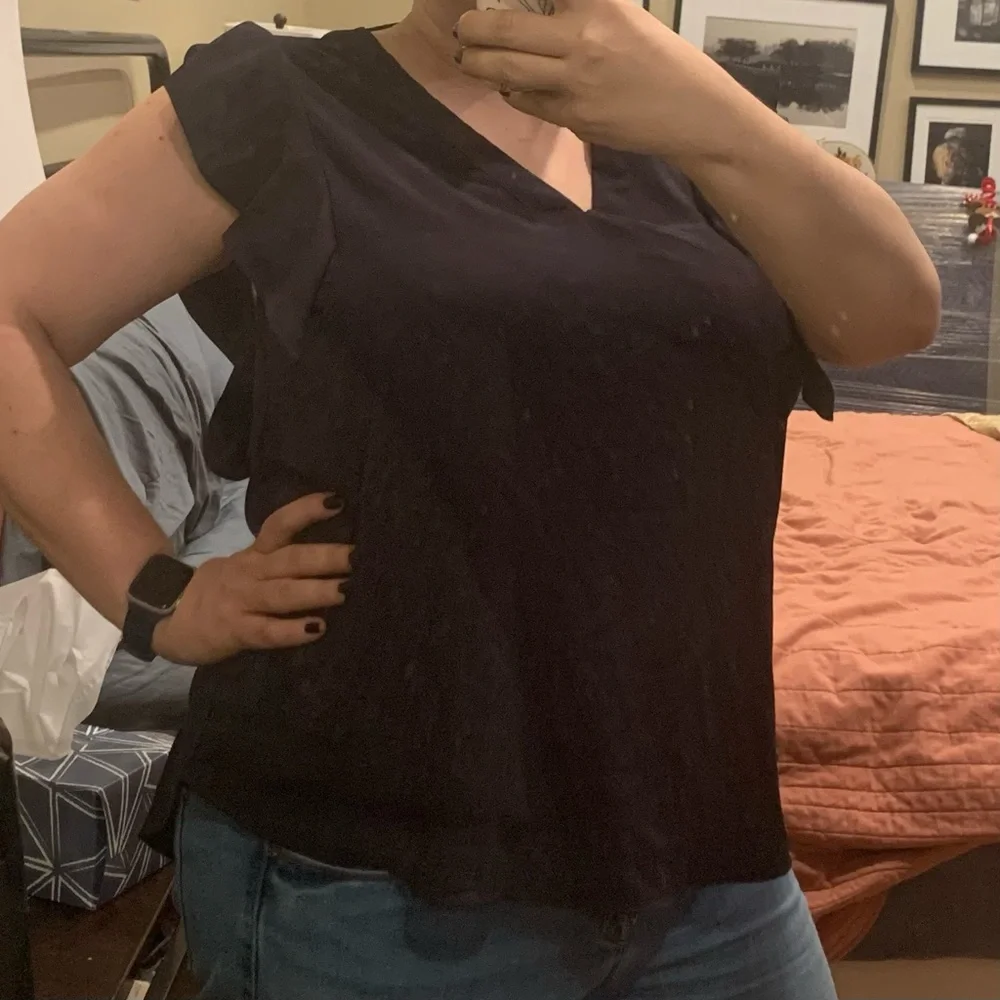 Ann Taylor Romantic Navy Sleeveless Blouse - size XL - Picture 9 of 9